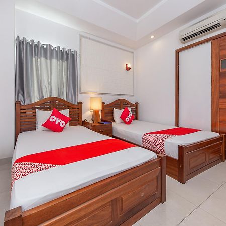 White Lion Hotel Нячанг Екстер'єр фото