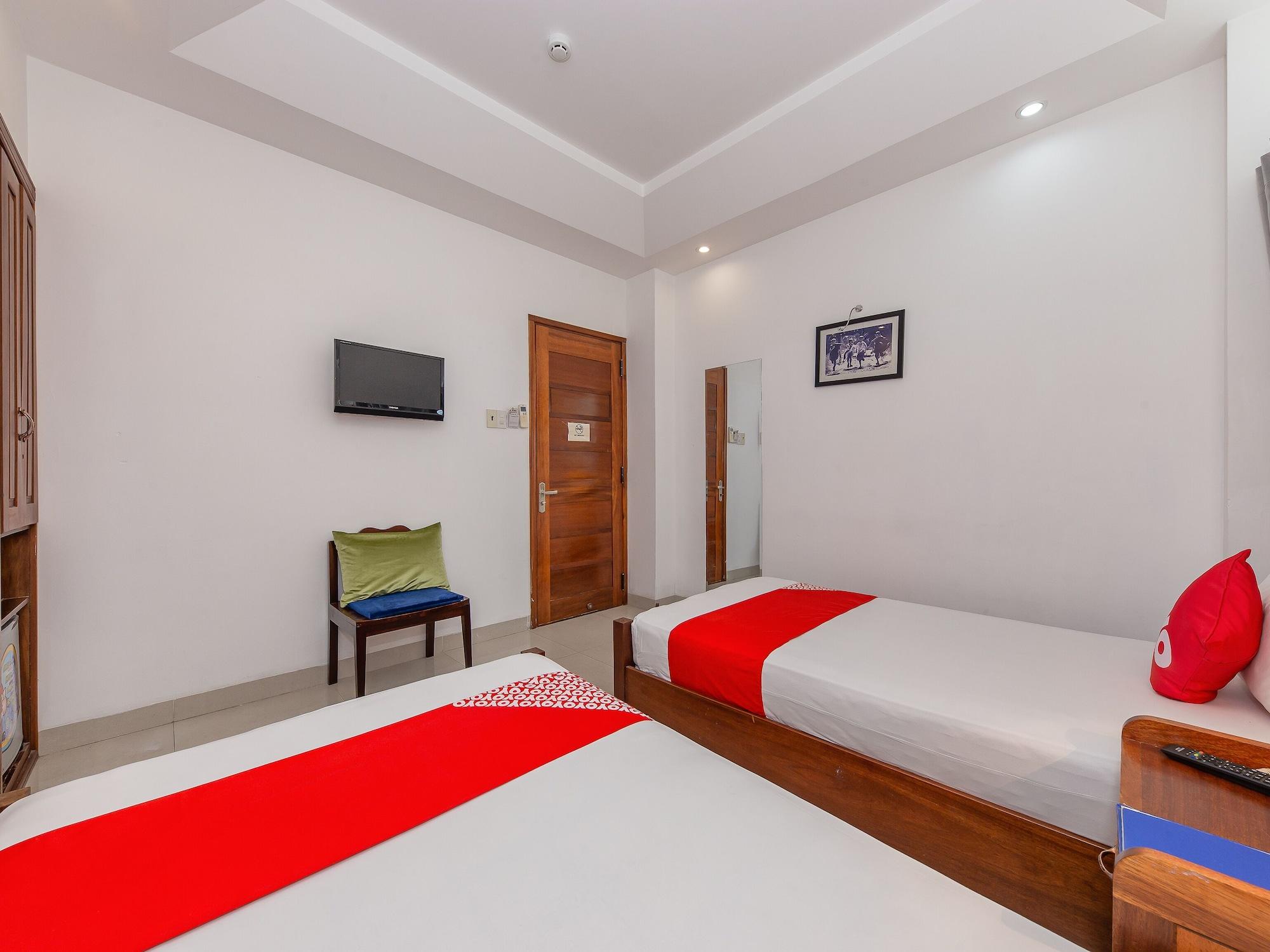 White Lion Hotel Нячанг Екстер'єр фото