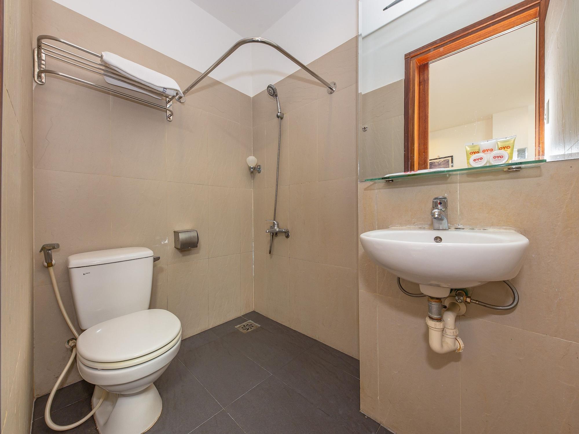 White Lion Hotel Нячанг Екстер'єр фото