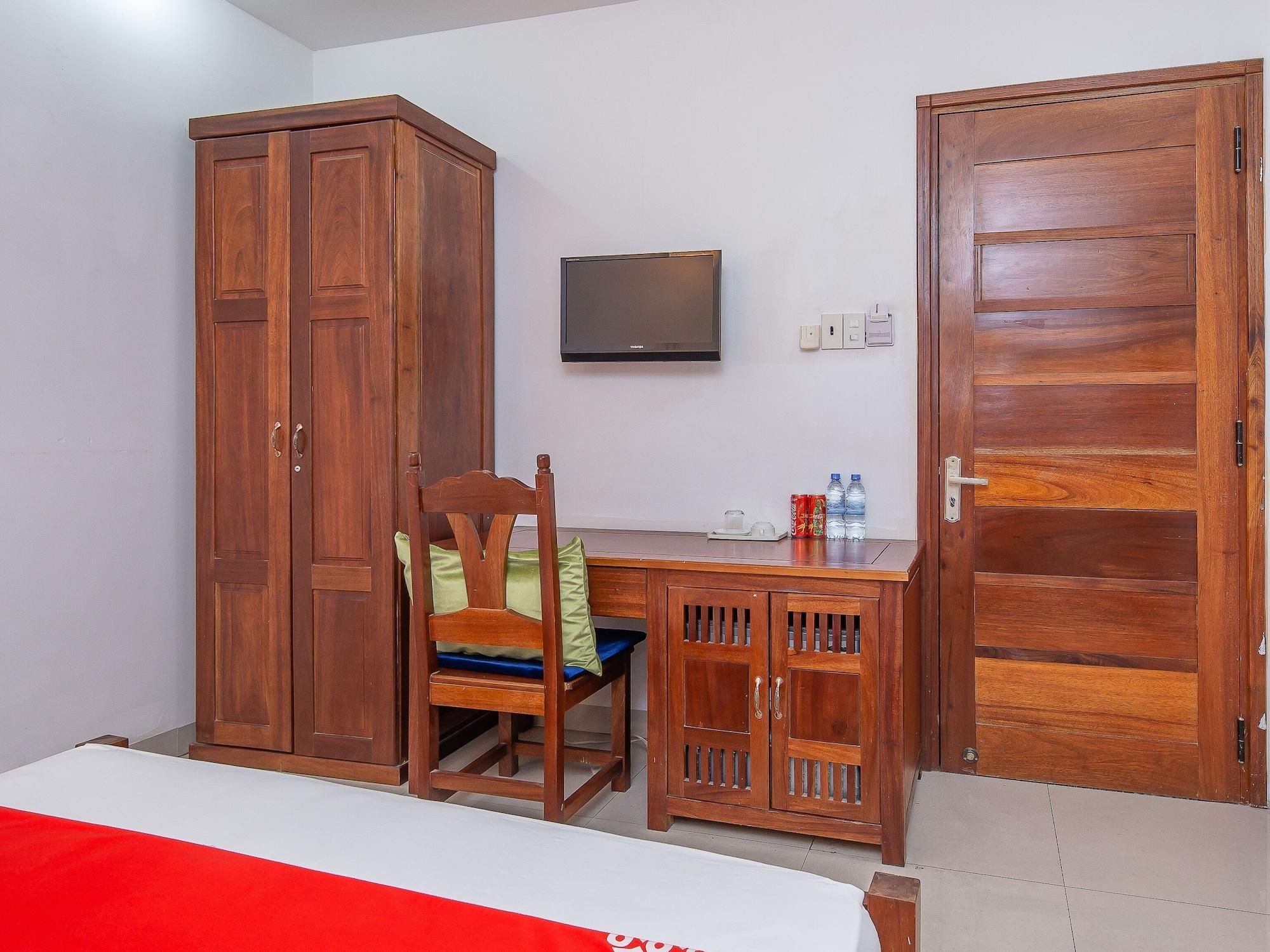 White Lion Hotel Нячанг Екстер'єр фото