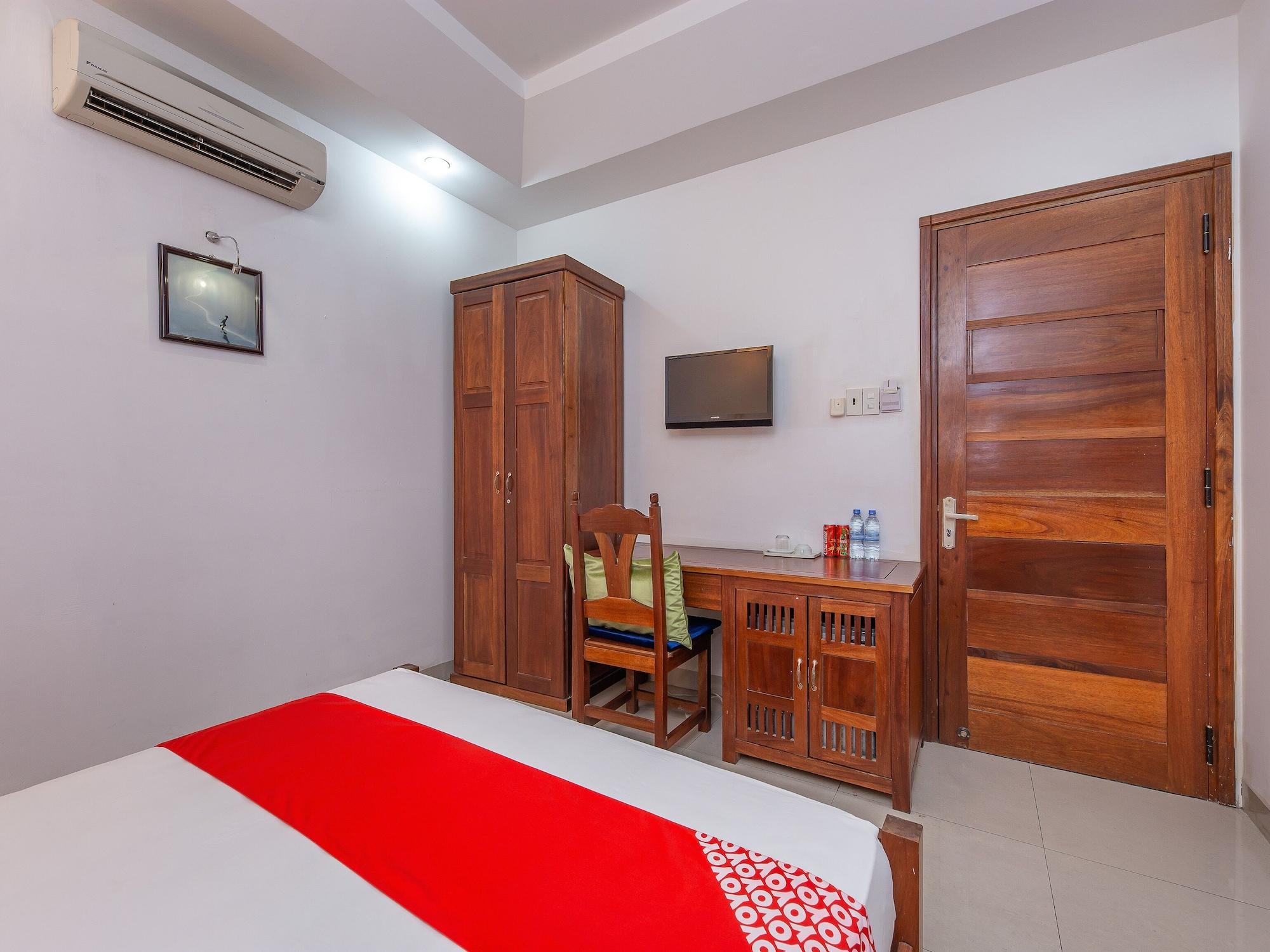 White Lion Hotel Нячанг Екстер'єр фото