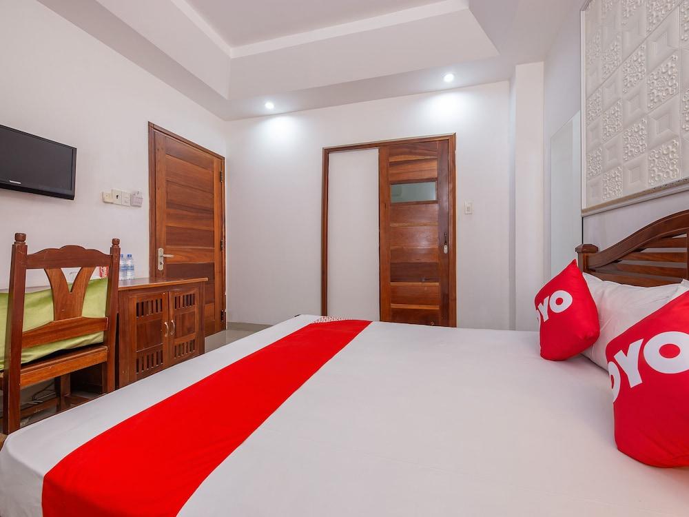 White Lion Hotel Нячанг Екстер'єр фото