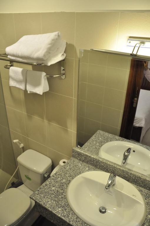White Lion Hotel Нячанг Екстер'єр фото